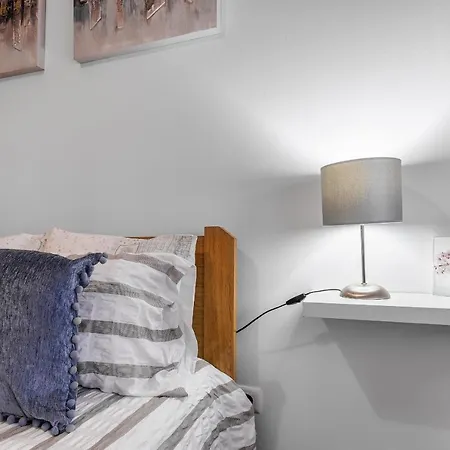 Historic House In Downtown Guest house Peniche