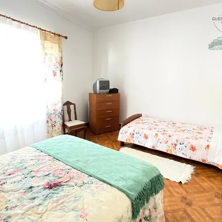 Historic House In Downtown Guest house *